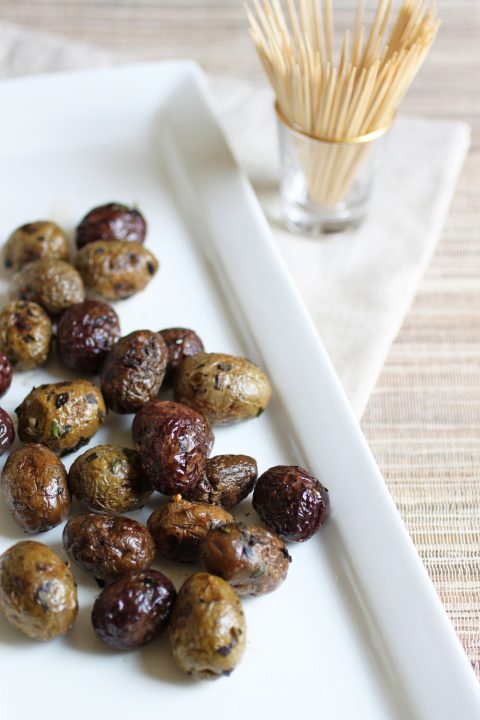 Grilled Olives with Garlic and Peppers (Baked Olives) - Vindulge