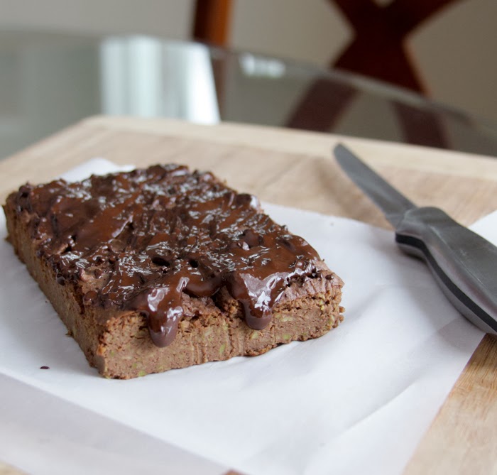 Avocado fudge brownie