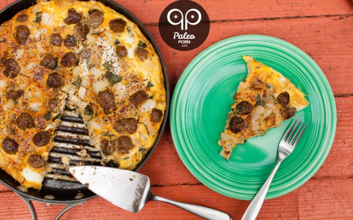 Paleo breakfast pizza