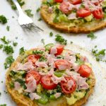 Paleo breakfast pizza