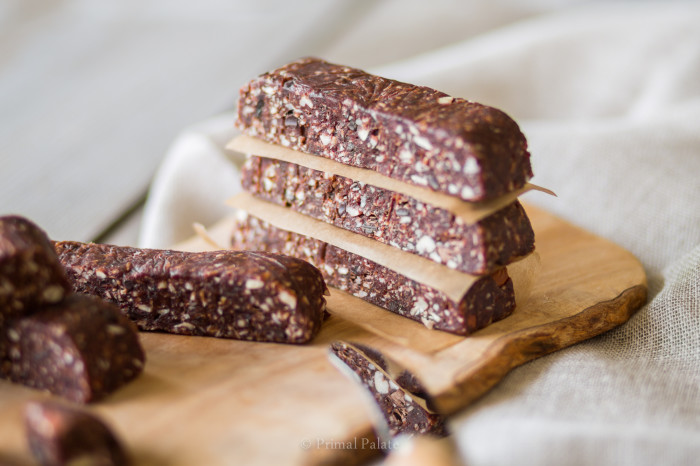 paleo chocolate chip fruit and nut bars