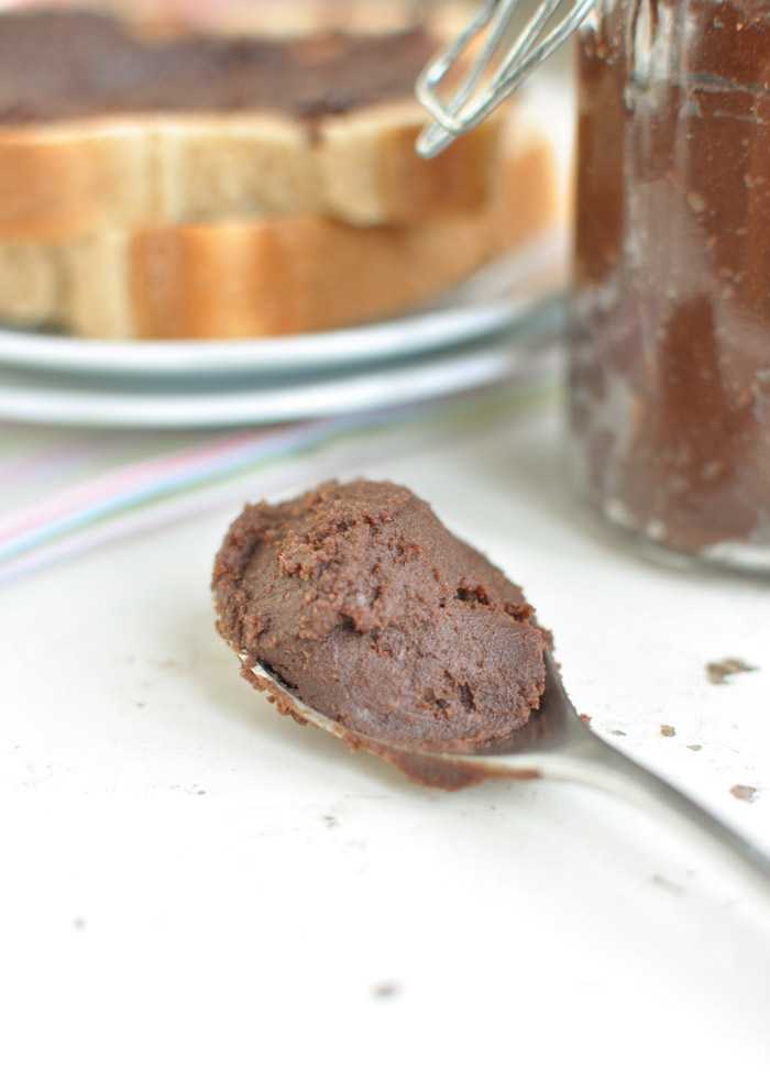 Homemade Chocolate Hazelnut Spread