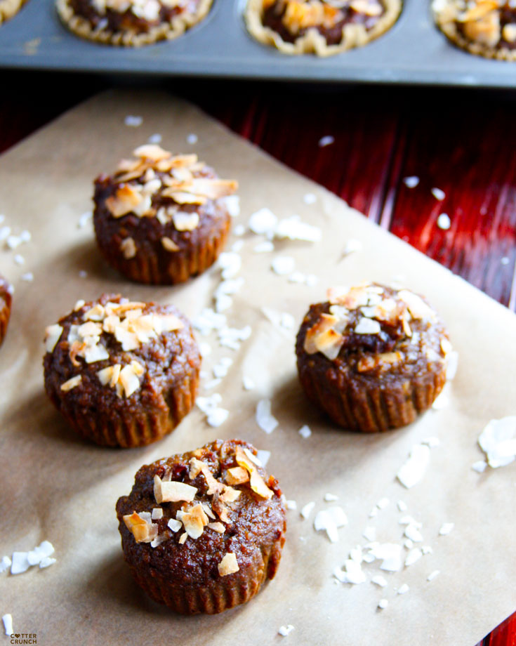 toasted-coconut-naner-muffins