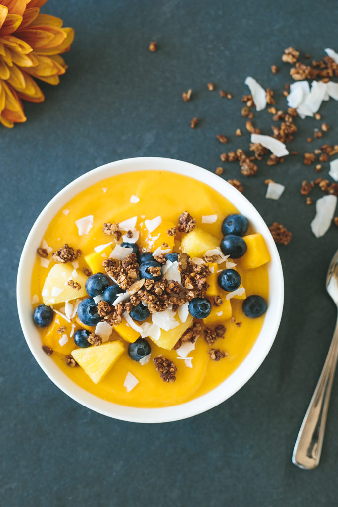 mango smoothie bowl-2